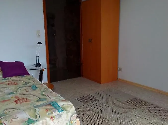 Flat אופנבורג